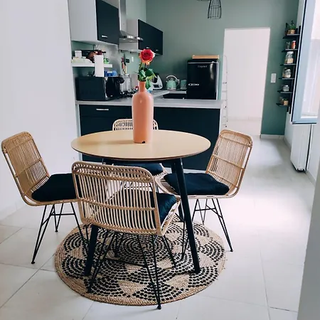 Prázdninový dům Maison De Au Calme *